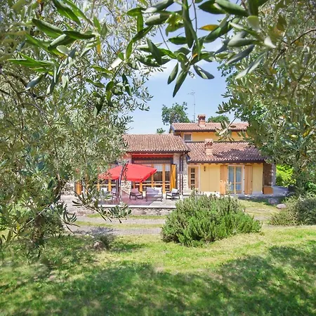 Casa Del Bosco * 아피